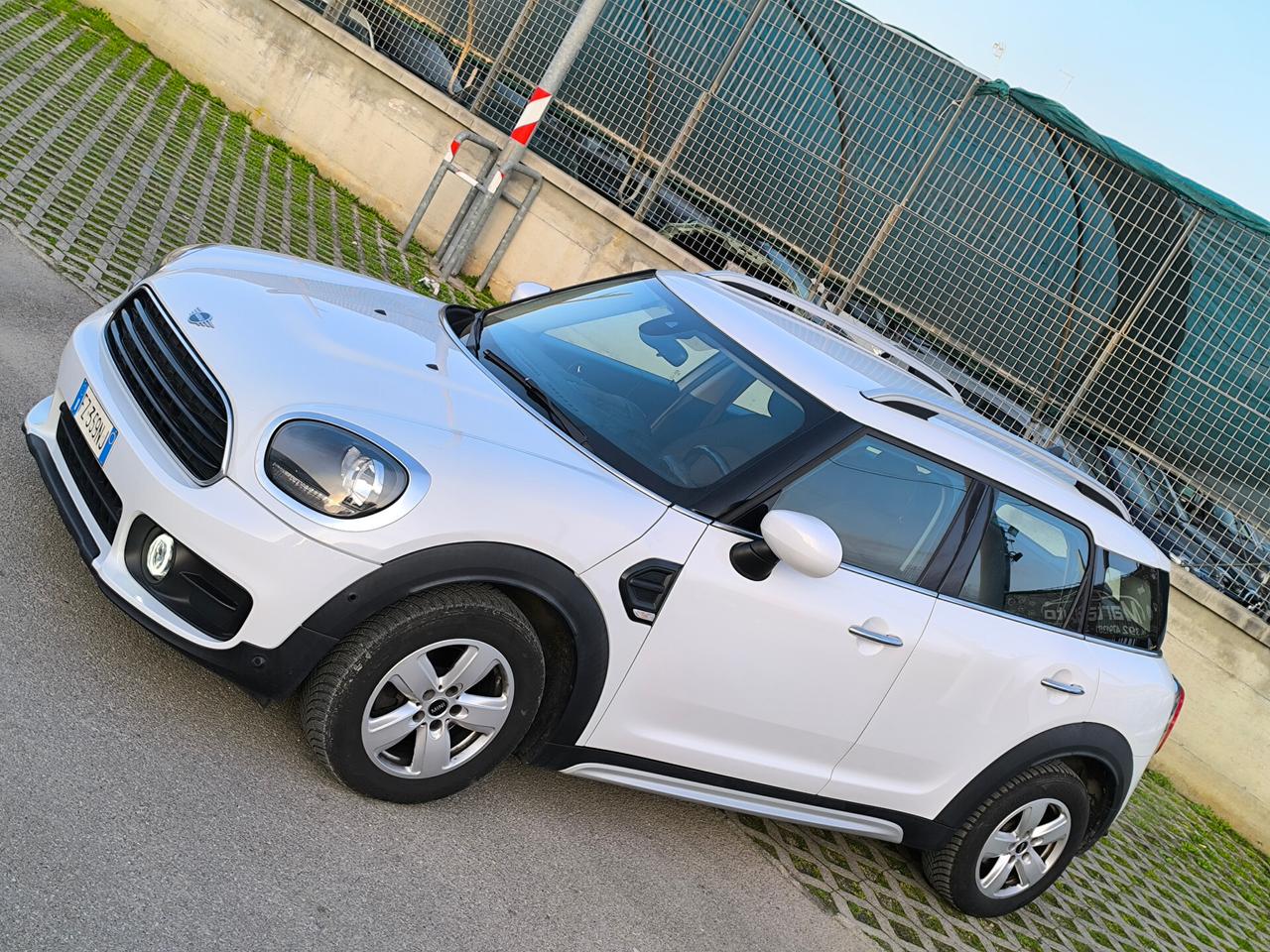 Mini One Countryman Mini 2.0 Cooper D Business Countryman Automatica