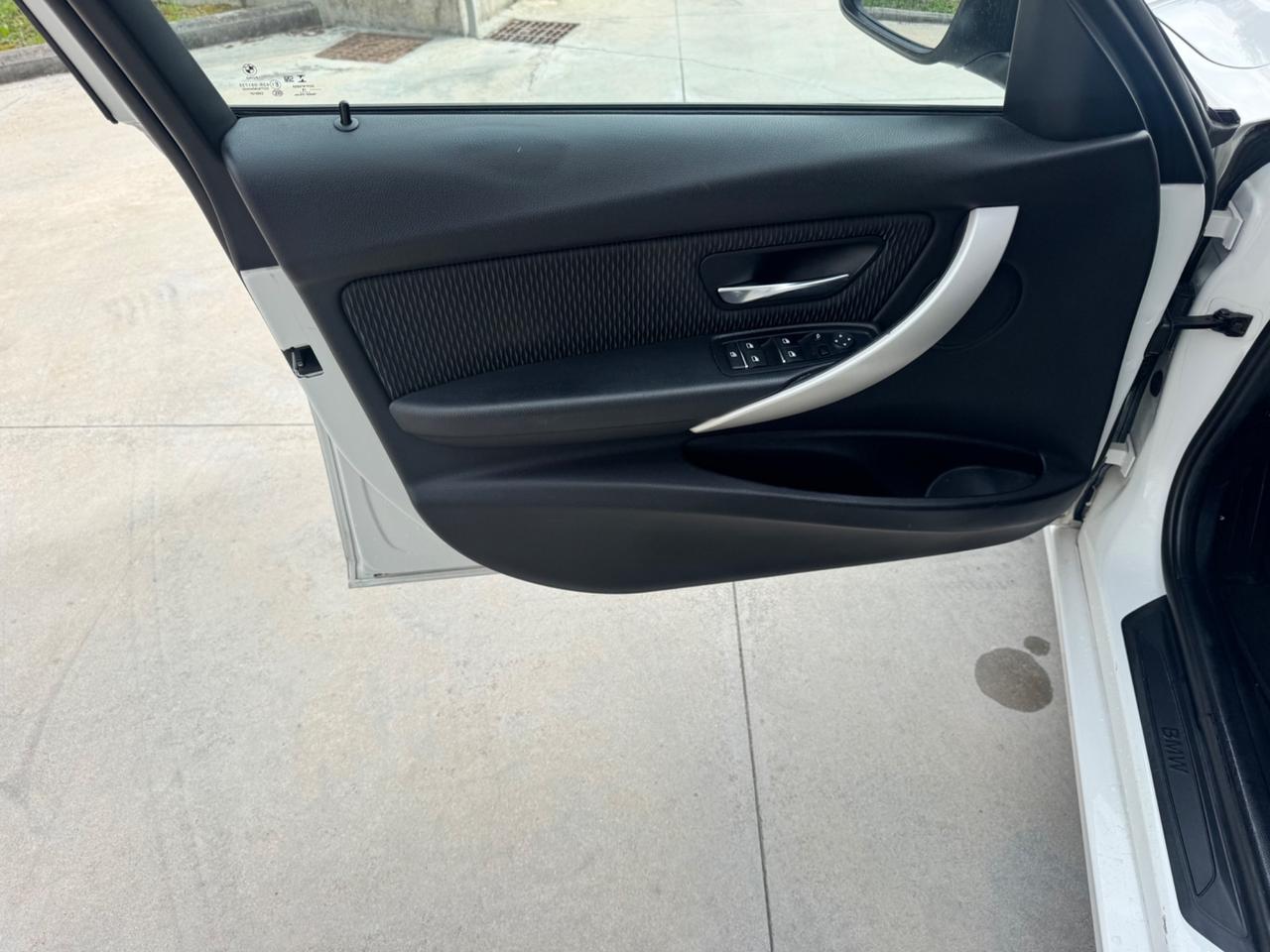 Bmw 320 320d xDrive Touring Business Advantage