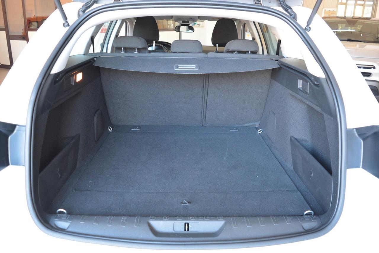 Peugeot 308 BlueHDi 130 S&S SW Active telecamera