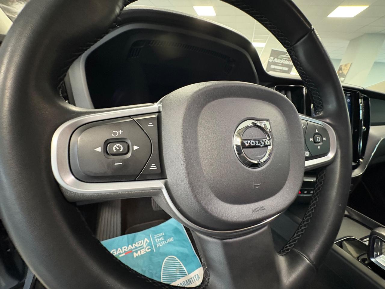 Volvo XC 60 AWD 2.0 TDI 197cv 2021 km 117000