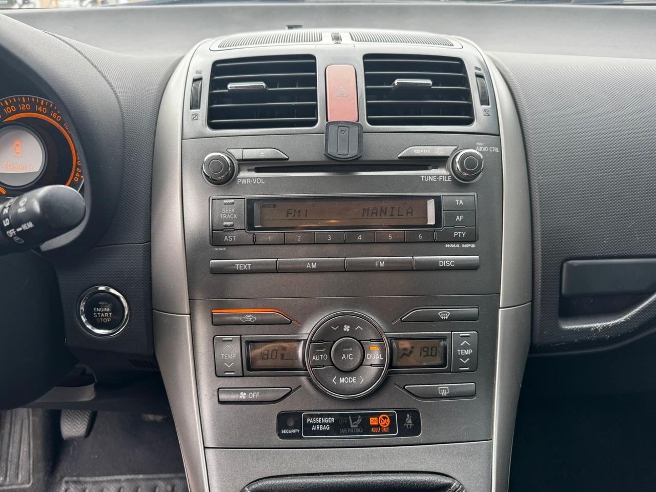 Toyota Auris 2.2 D-Cat 3 porte