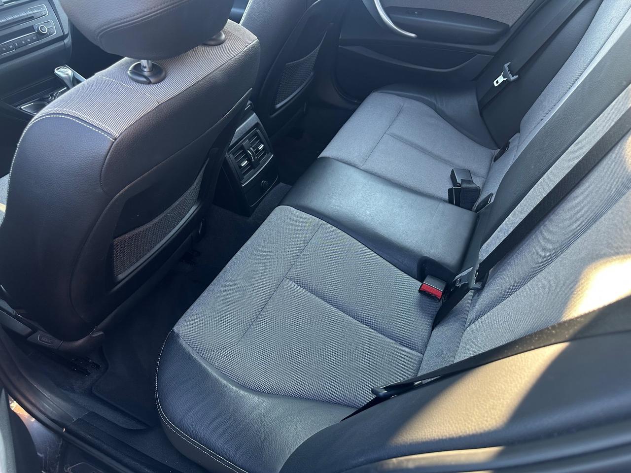 Bmw 116 116d 5p. Urban led sensori di p. cerchi lega e misto pelle