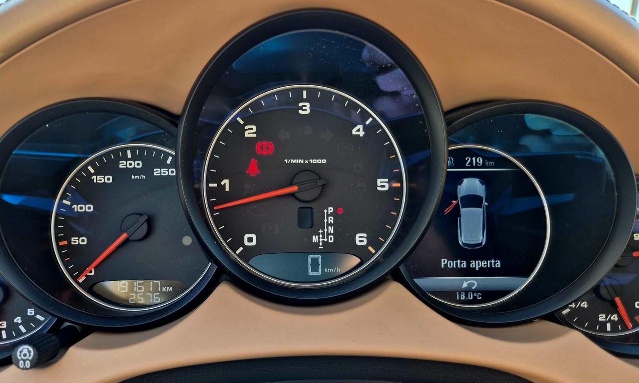 Porsche Cayenne 3.0 Diesel - Tetto apribile