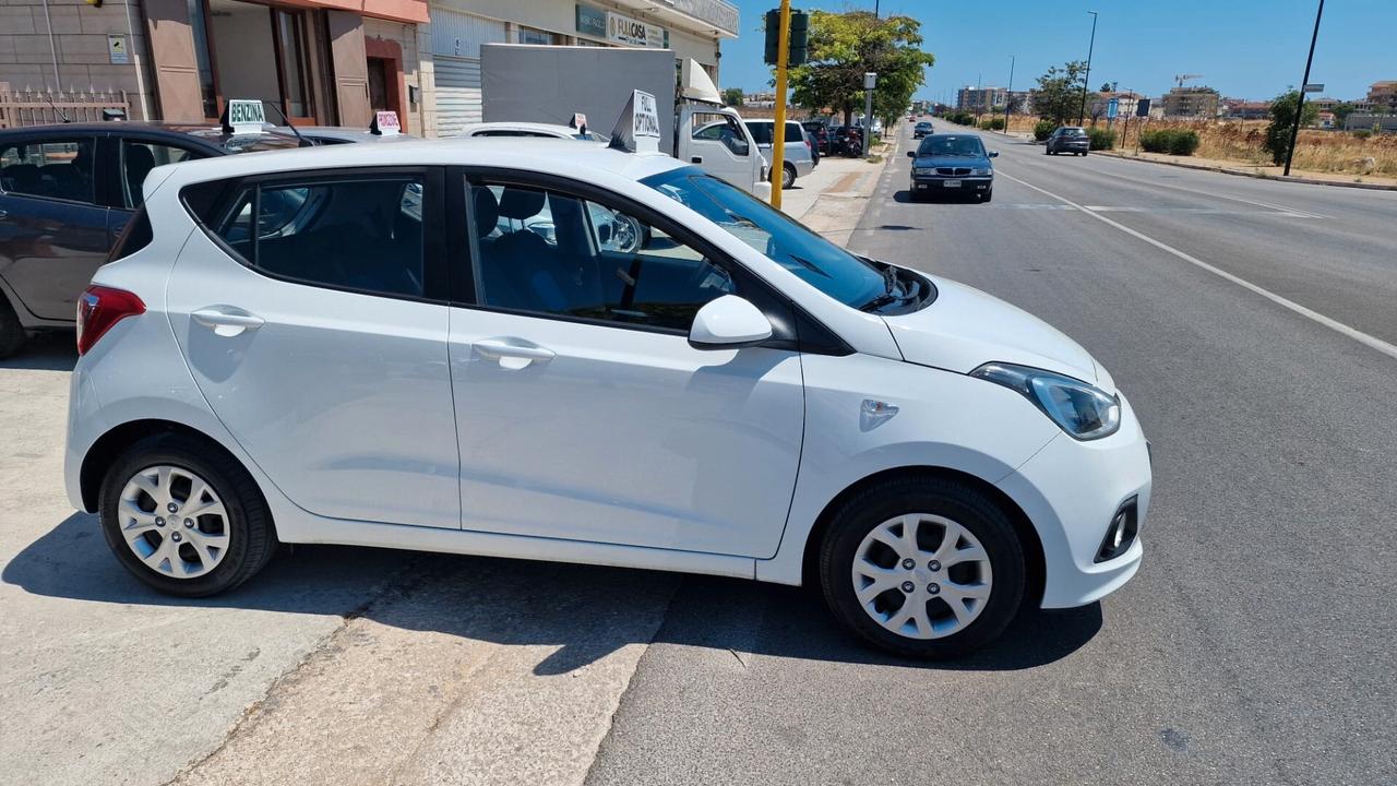 Hyundai i10 1.0 MPI Login