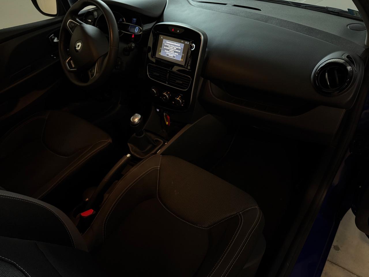 Renault Clio 1.5 dci 75 CV Moschino 5P