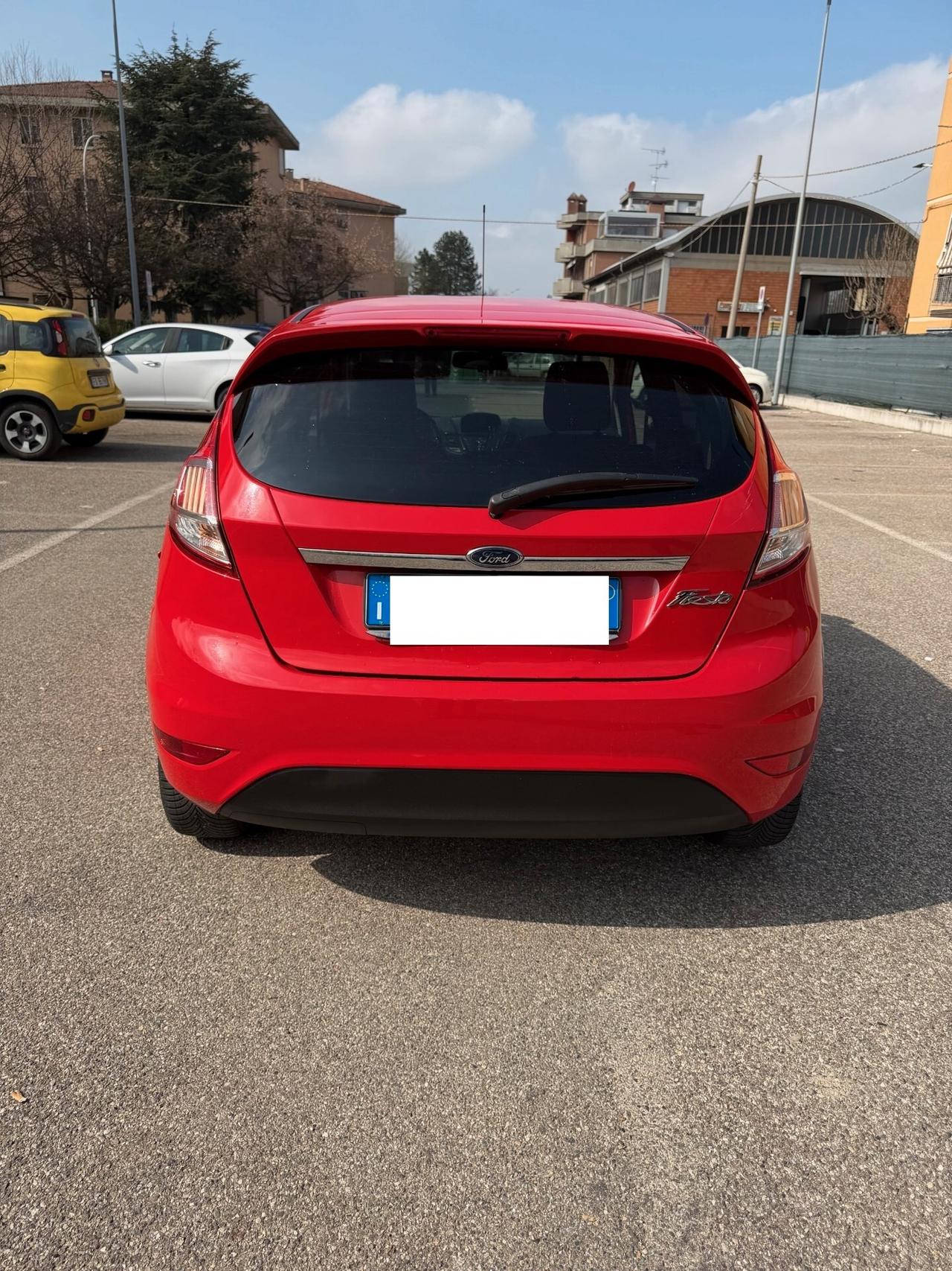 Ford Fiesta 1.4 Gpl - NEOP. - NAV. - 12 MESI DI GARANZIA -