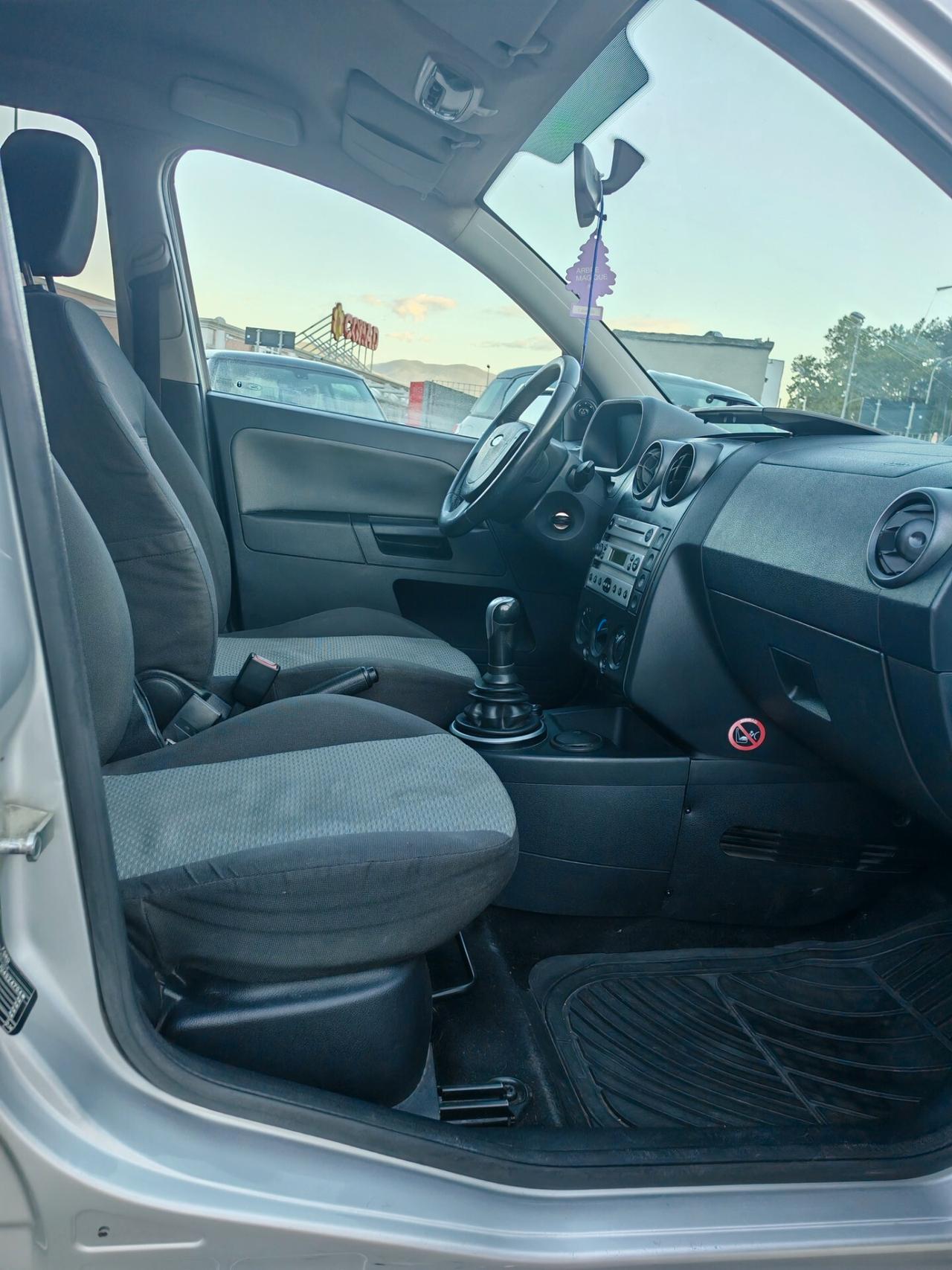 Ford Fusion 1.4 TDCi 5p. Leather