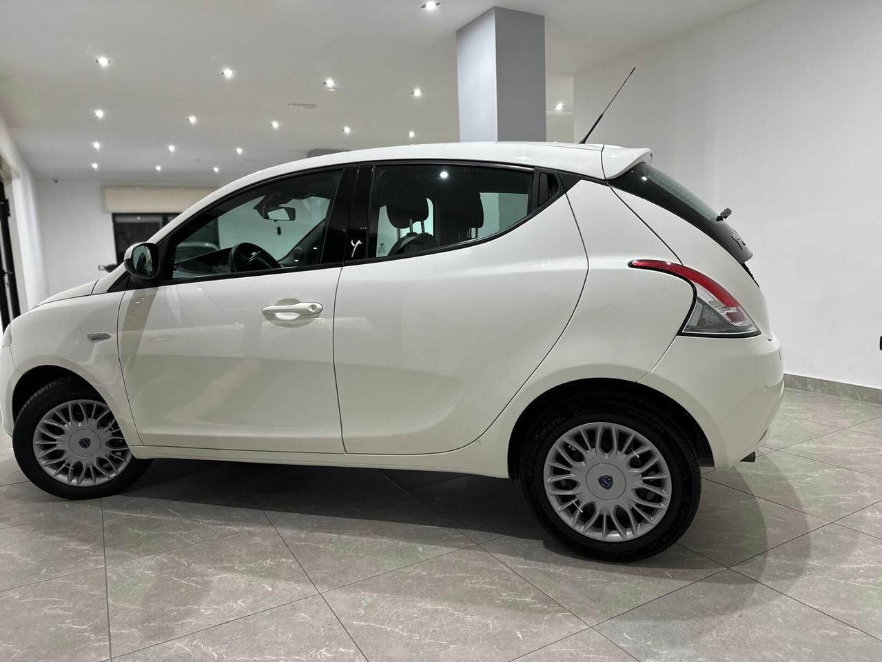 Lancia Ypsilon 1.3 MJT 16V 95 CV 5 porte S&S Elle
