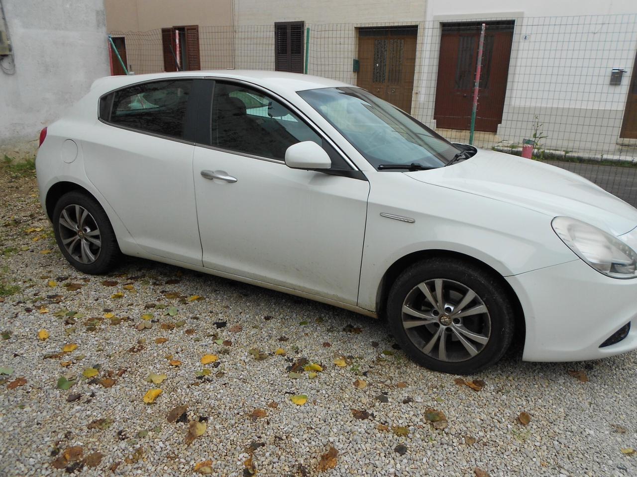 Alfa Romeo Giulietta 1.6 JTDm-2 105 CV Distinctive