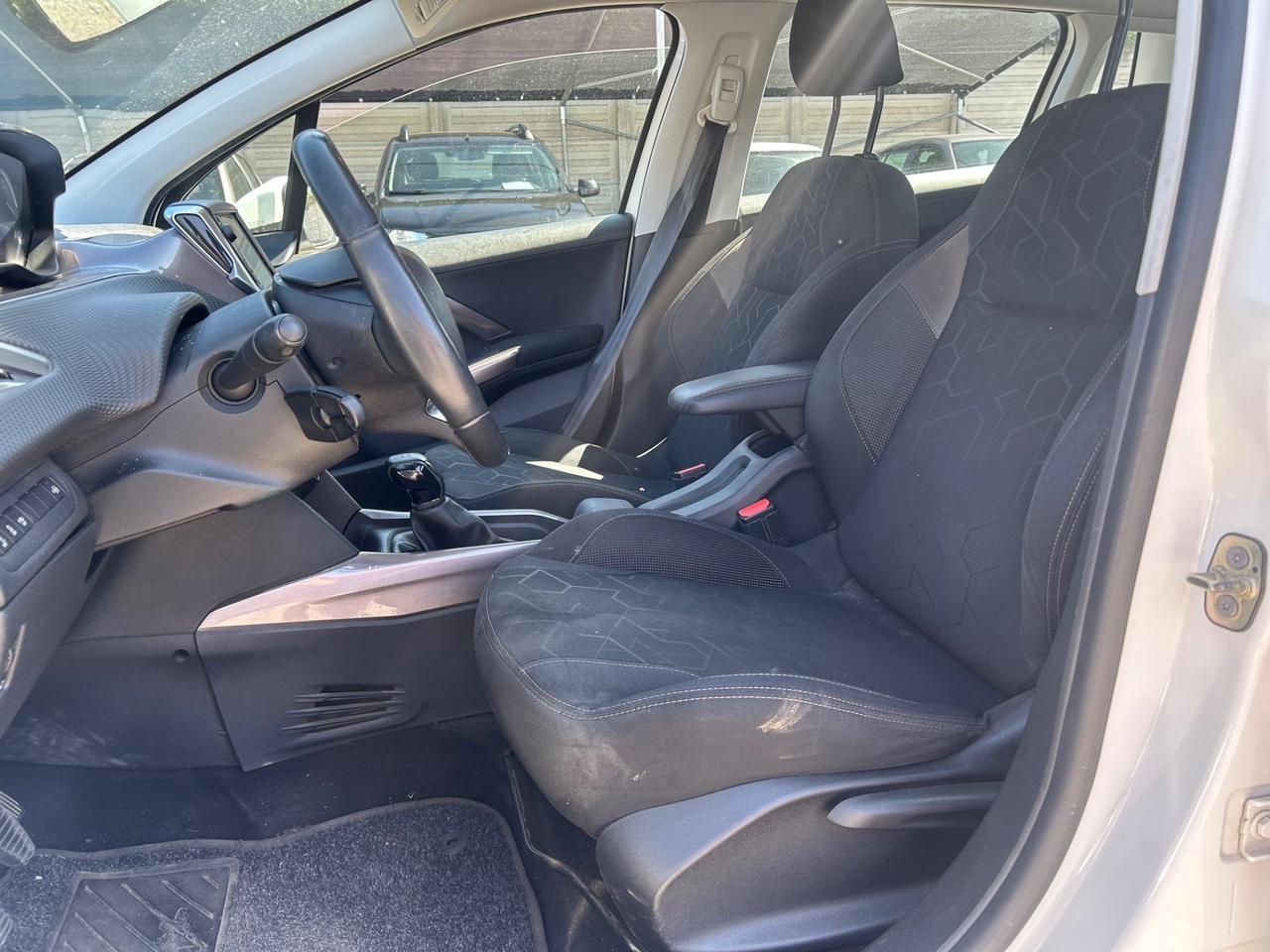 Peugeot 2008 1.6 e-HDi 92 CV URBAN CROSS