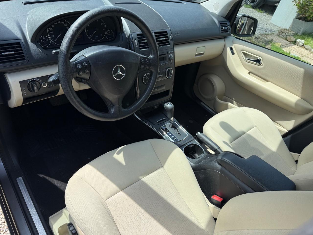 Mercedes-benz A 160 BlueEFFICIENCY Executive