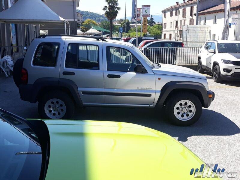 Jeep Cherokee Cherokee 2.5 crd Sport