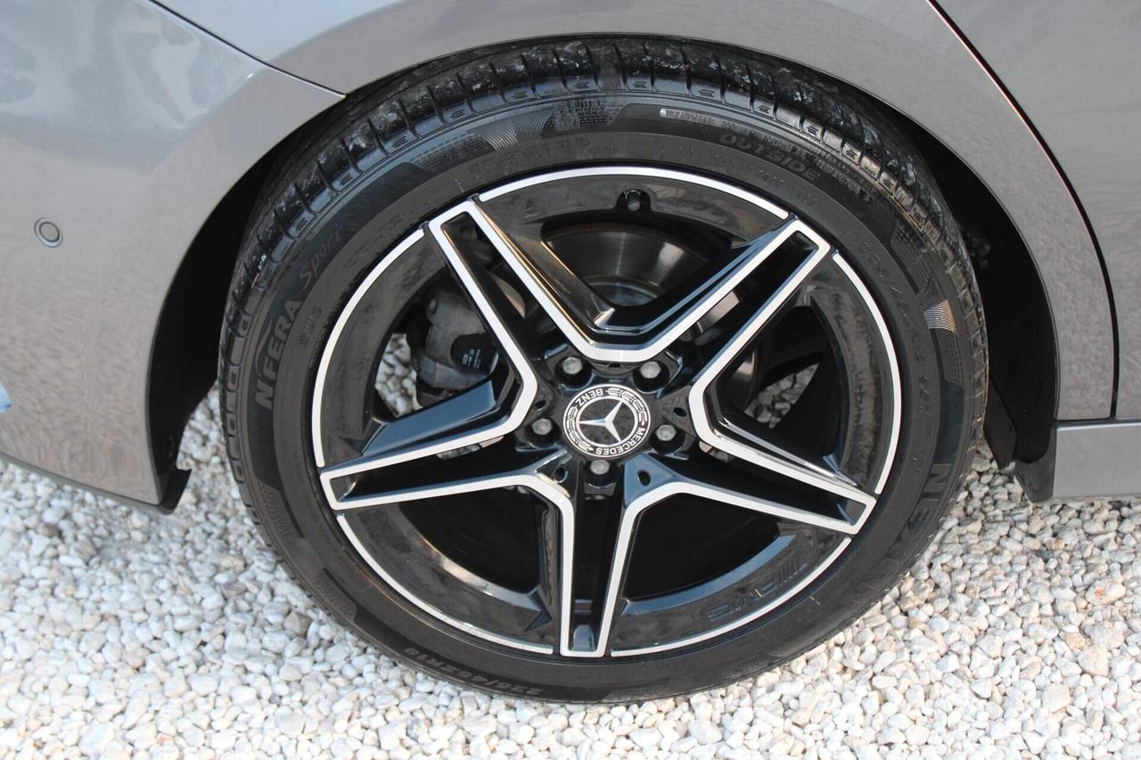 Mercedes-benz A 200 d Premium AMG Night Edition