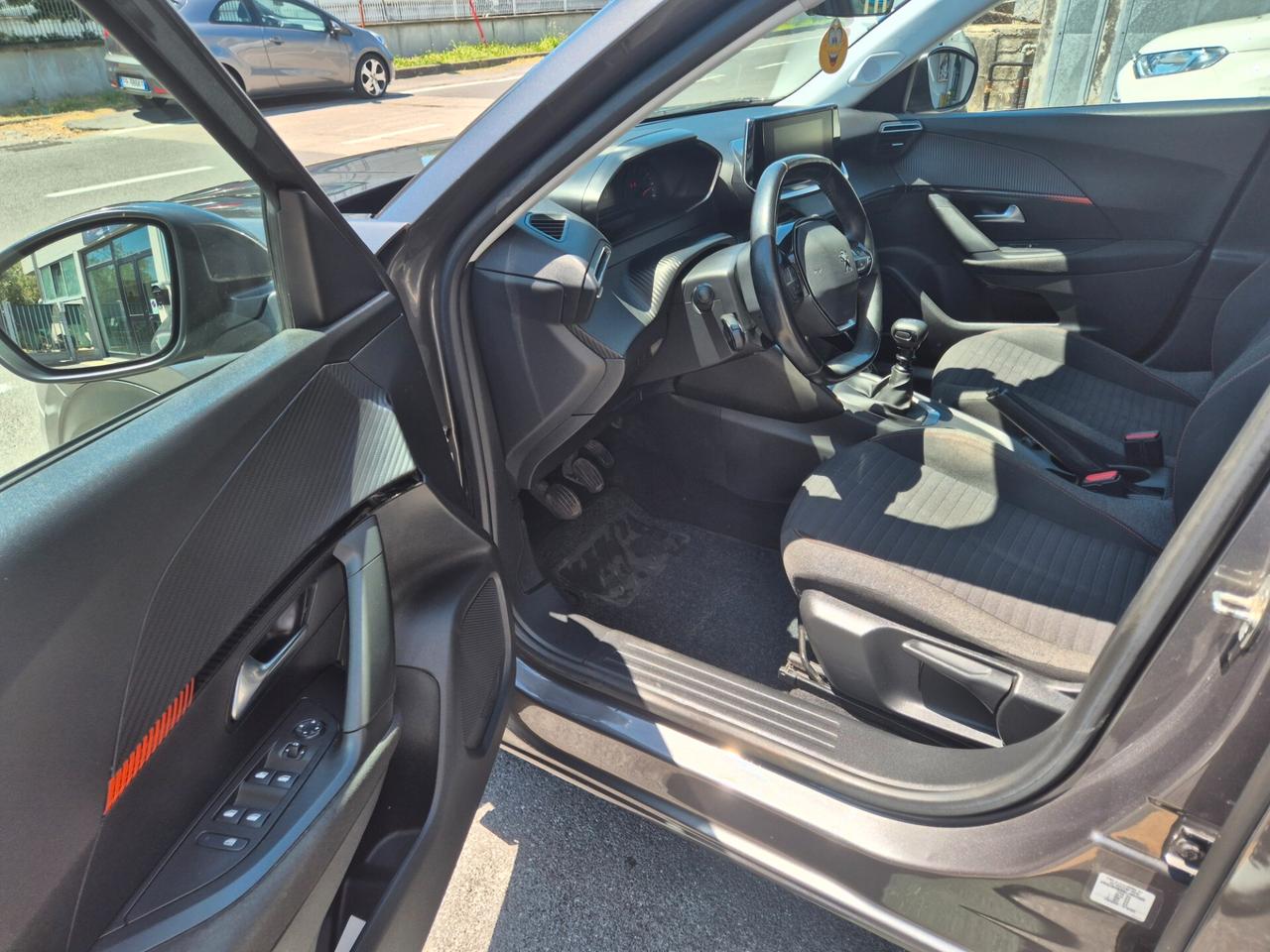Peugeot 2008 PureTech Turbo 130 S&S Allure
