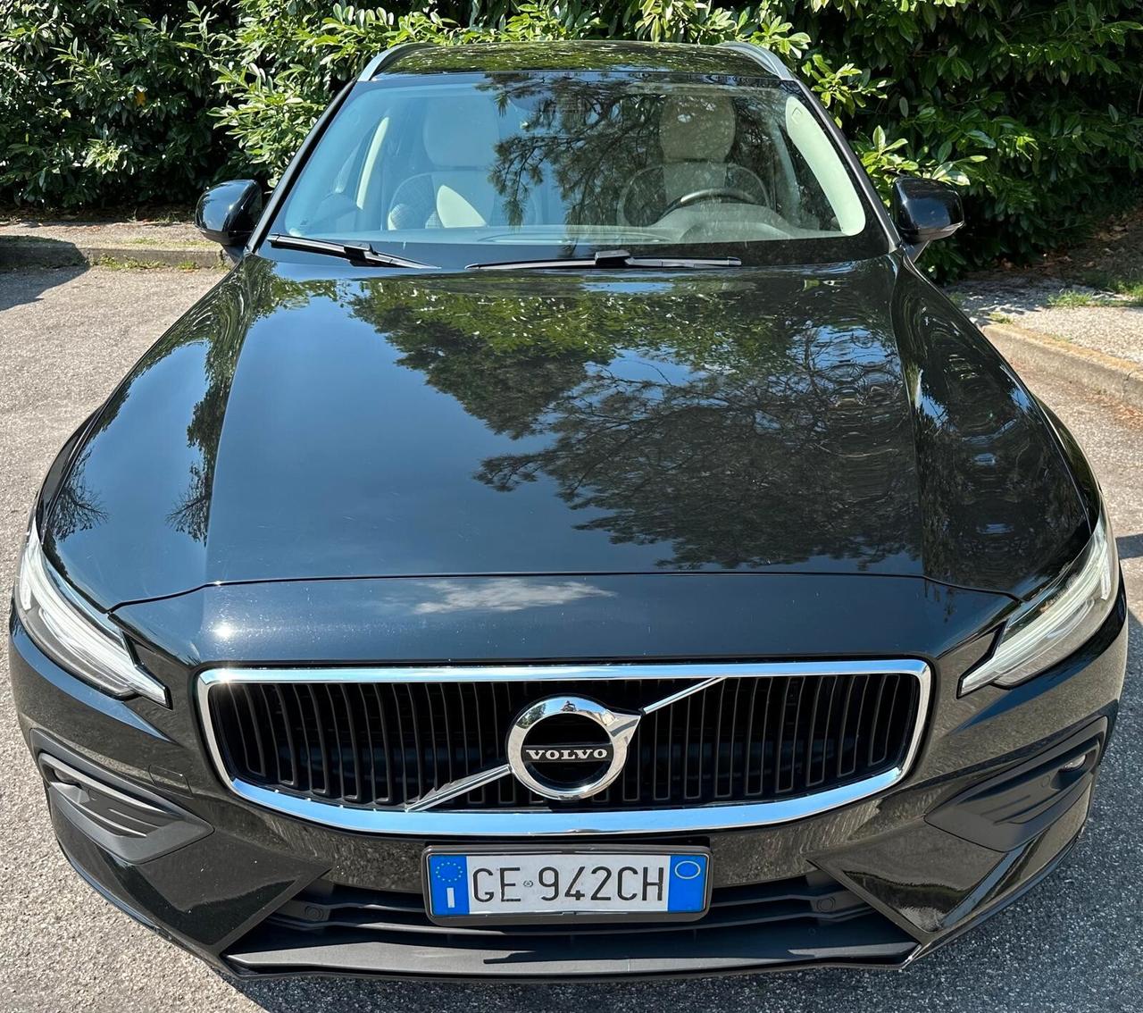 Volvo V60 B4 (d) Geartronic Momentum Pro con Pilot Assist