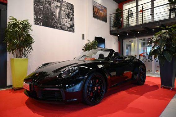 PORSCHE 992 Carrera Cabriolet PDK.SCARICO SPORTIVO.RUOTE DA 21