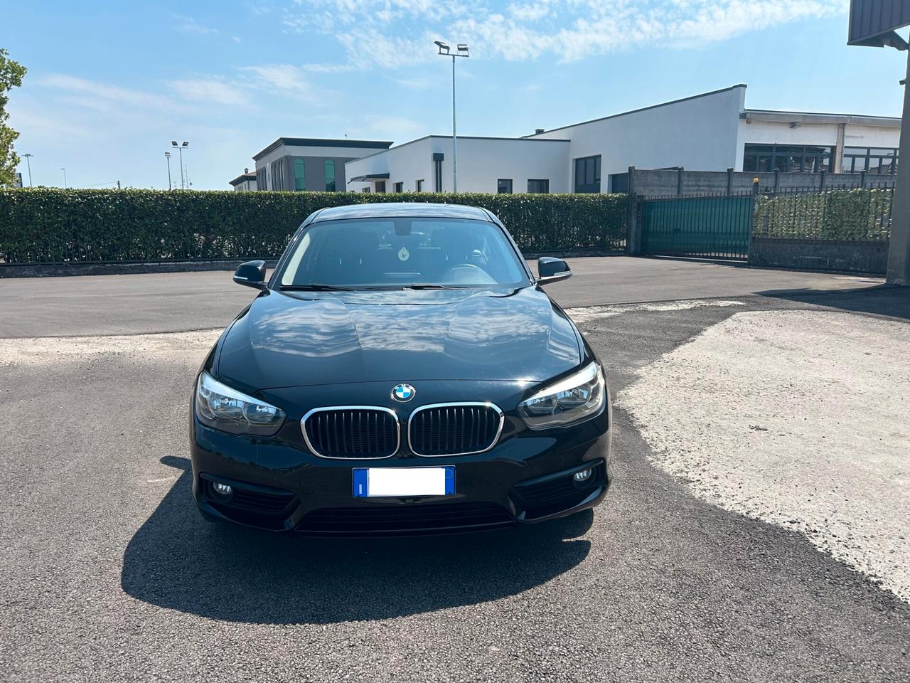 Bmw 118 benzina 5p. km 112.500 ok neopatentati