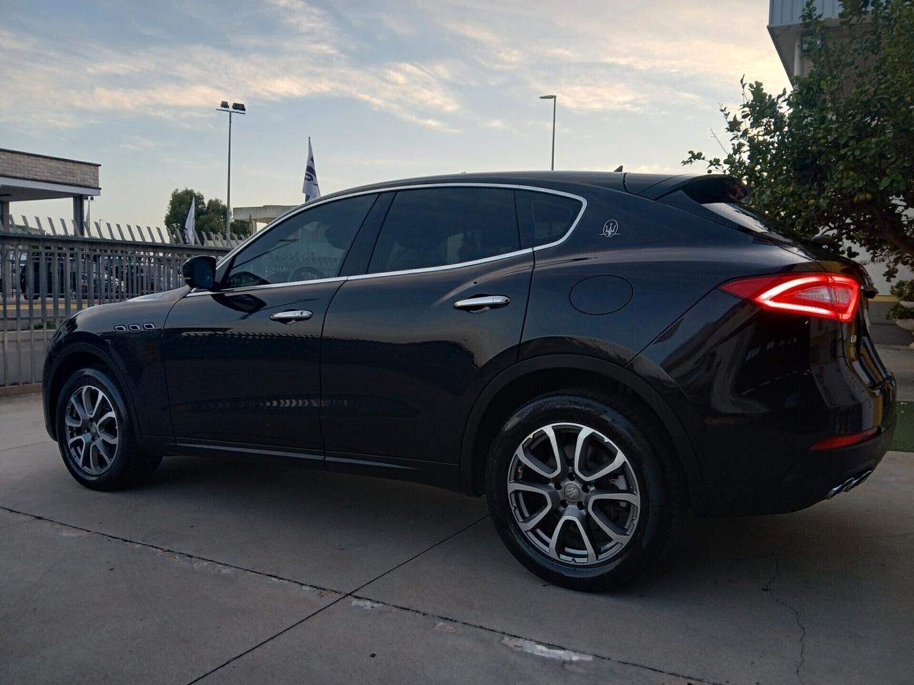 MASERATI Levante 3.0 V6 Diesel 250cv PARI AL NUOVO