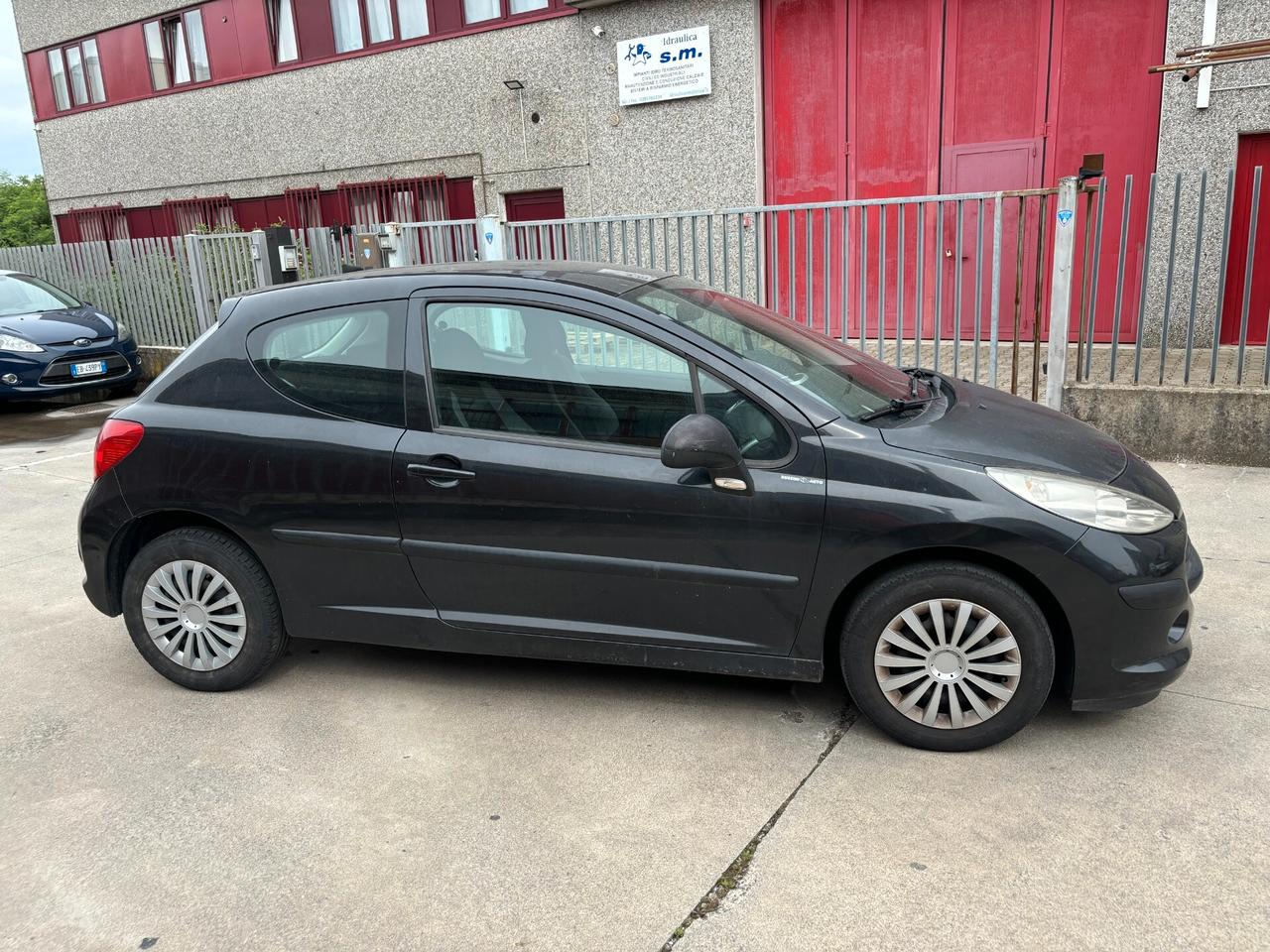 Peugeot 207 1.4 8V 75CV 3p. ONE Line