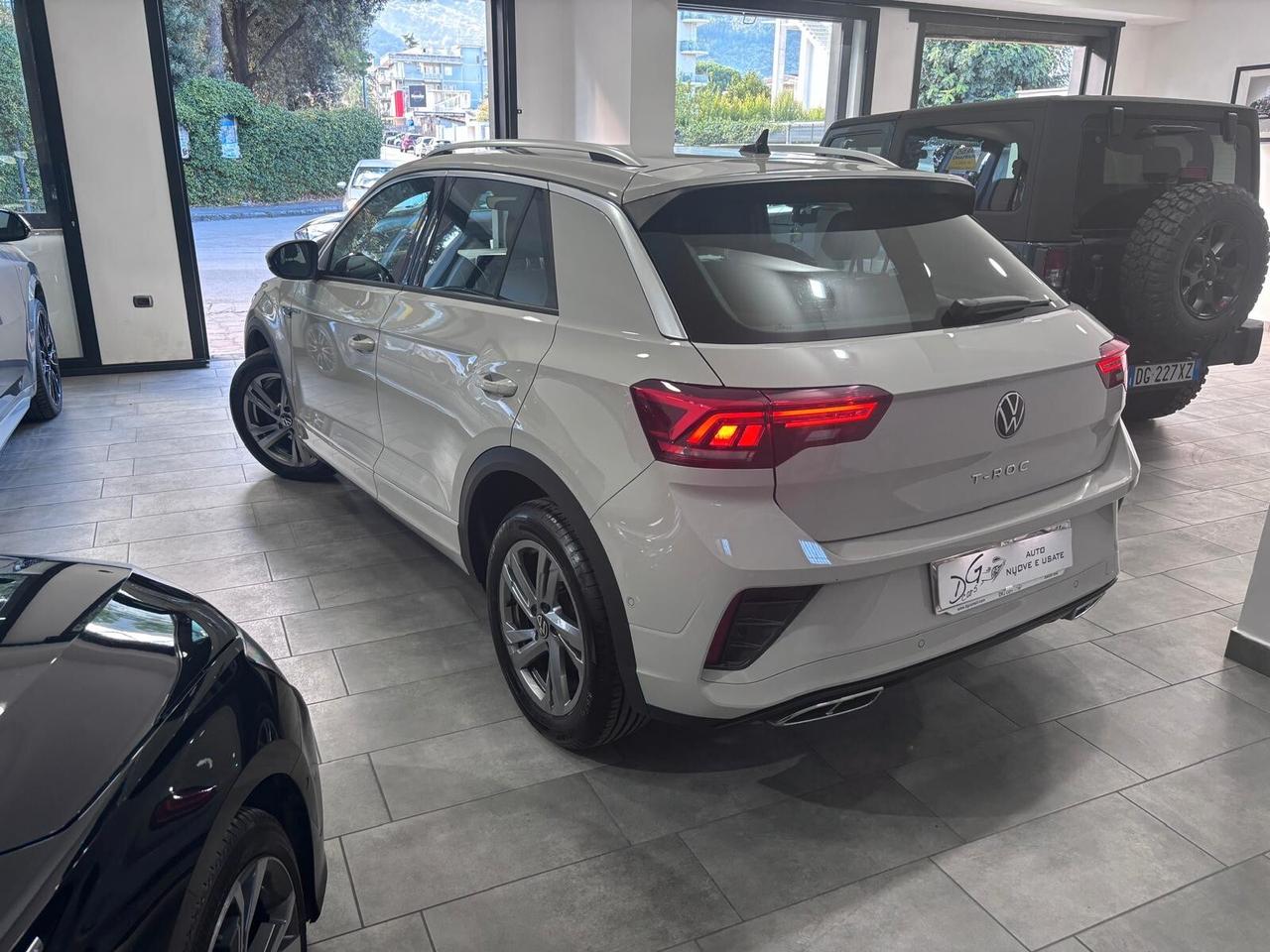 VOLKSWAGEN T-ROC 2.0 TDI R-LINE RETRO-NAVI-LED