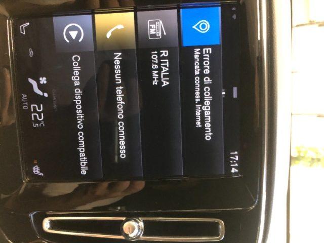 VOLVO XC40 T3 Geartronic Momentum