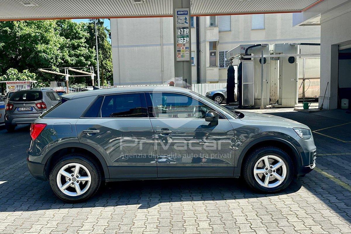AUDI Q2 30 TDI S tronic Business