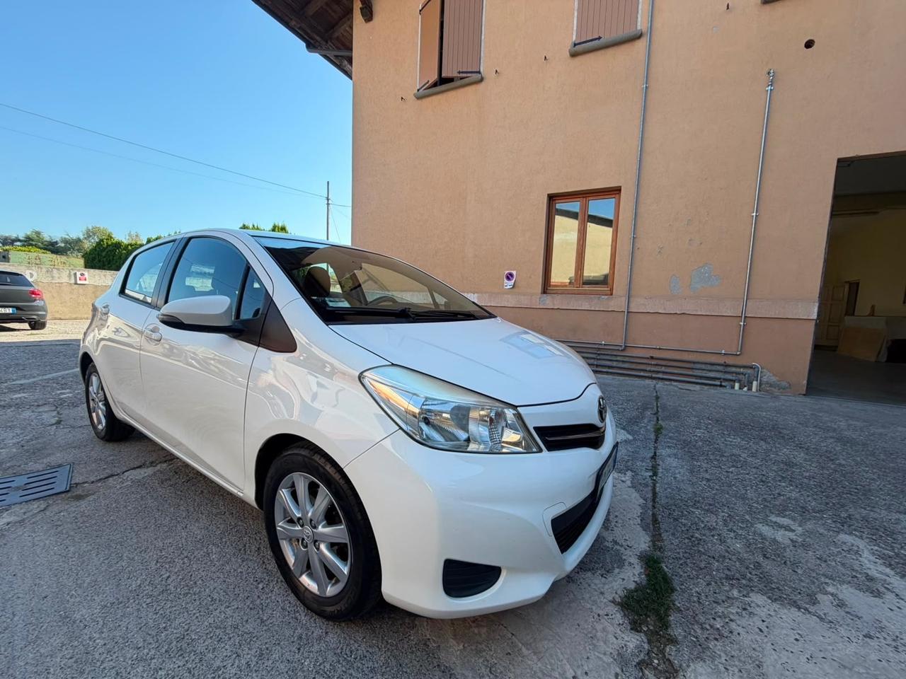 Toyota Yaris 1.0 5 porte Active