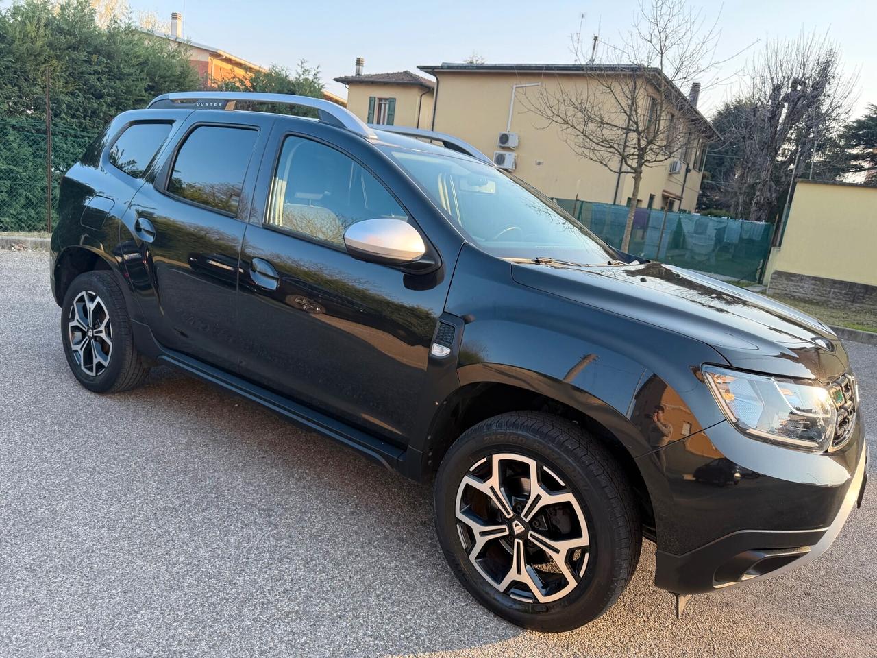 Dacia Duster 1.0 Gpl - NEOP. - NAV. - 12 MESI DI GARANZIA -