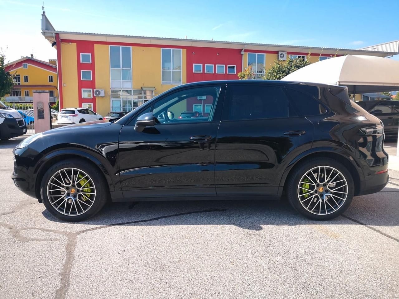 Porsche Cayenne 3.0 V6 E-Hybrid ***CONTOVENDITA - SU APPUNTAMENTO***