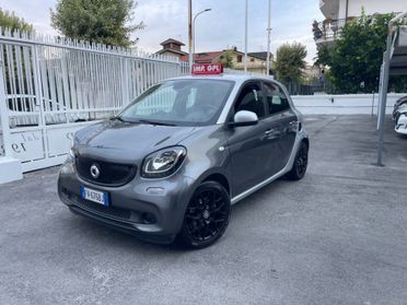 Smart ForFour cil. 1.0 GPL ANNO 2018 MODELLO PASSION CAMBIO AUTOMATICO.