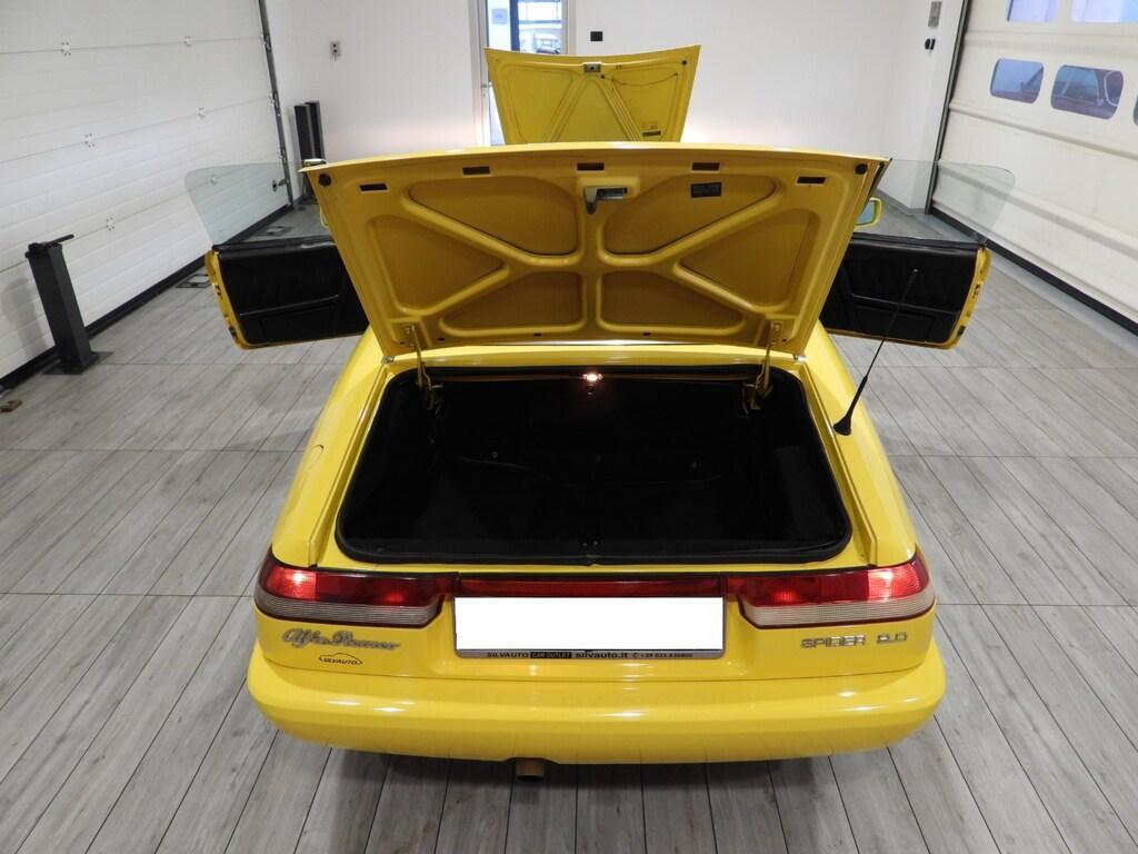 Alfa Romeo Spider 2.0