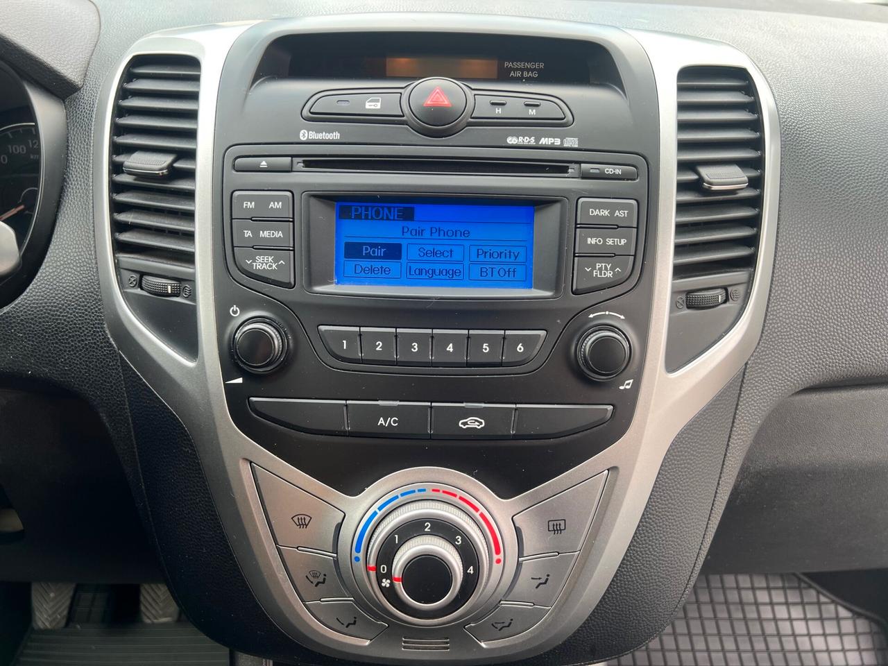 Hyundai iX20 1.4 crdi Comfort 90cv COMFORT PDC/TEL/CLIMA PERF.