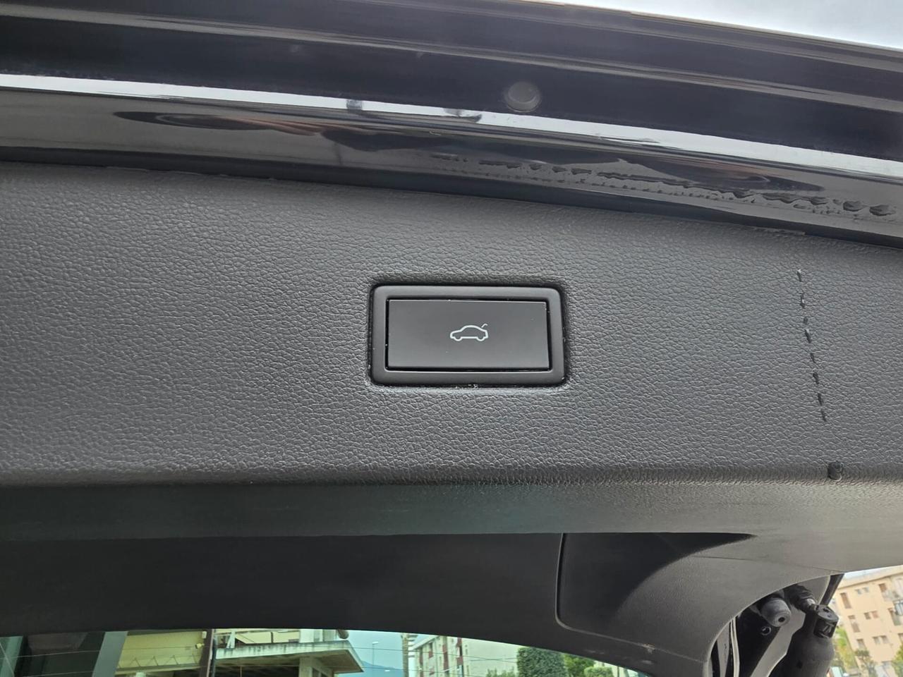 Volkswagen Tiguan 2.0 TDI 150 CV SCR DSG Elegance