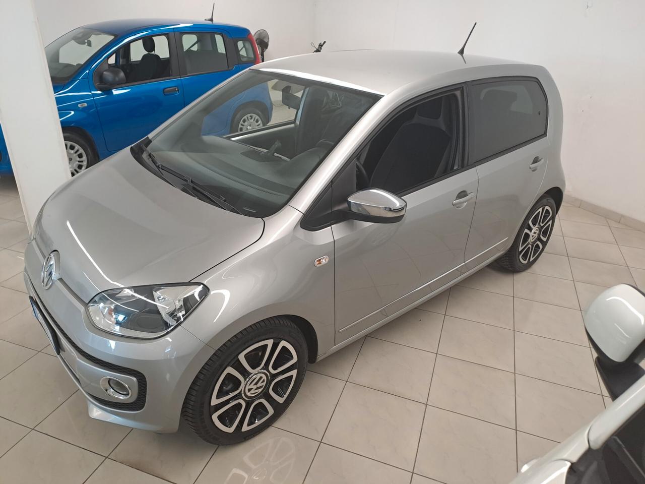 Volkswagen up! 1.0 75 CV 5p. high