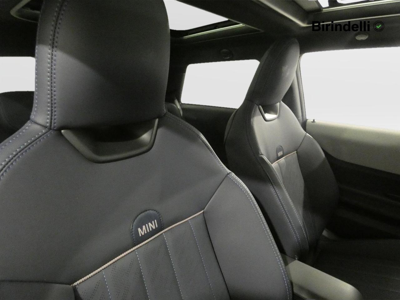 MINI Mini 5ª serie (F66) - Mini Cooper C Favoured