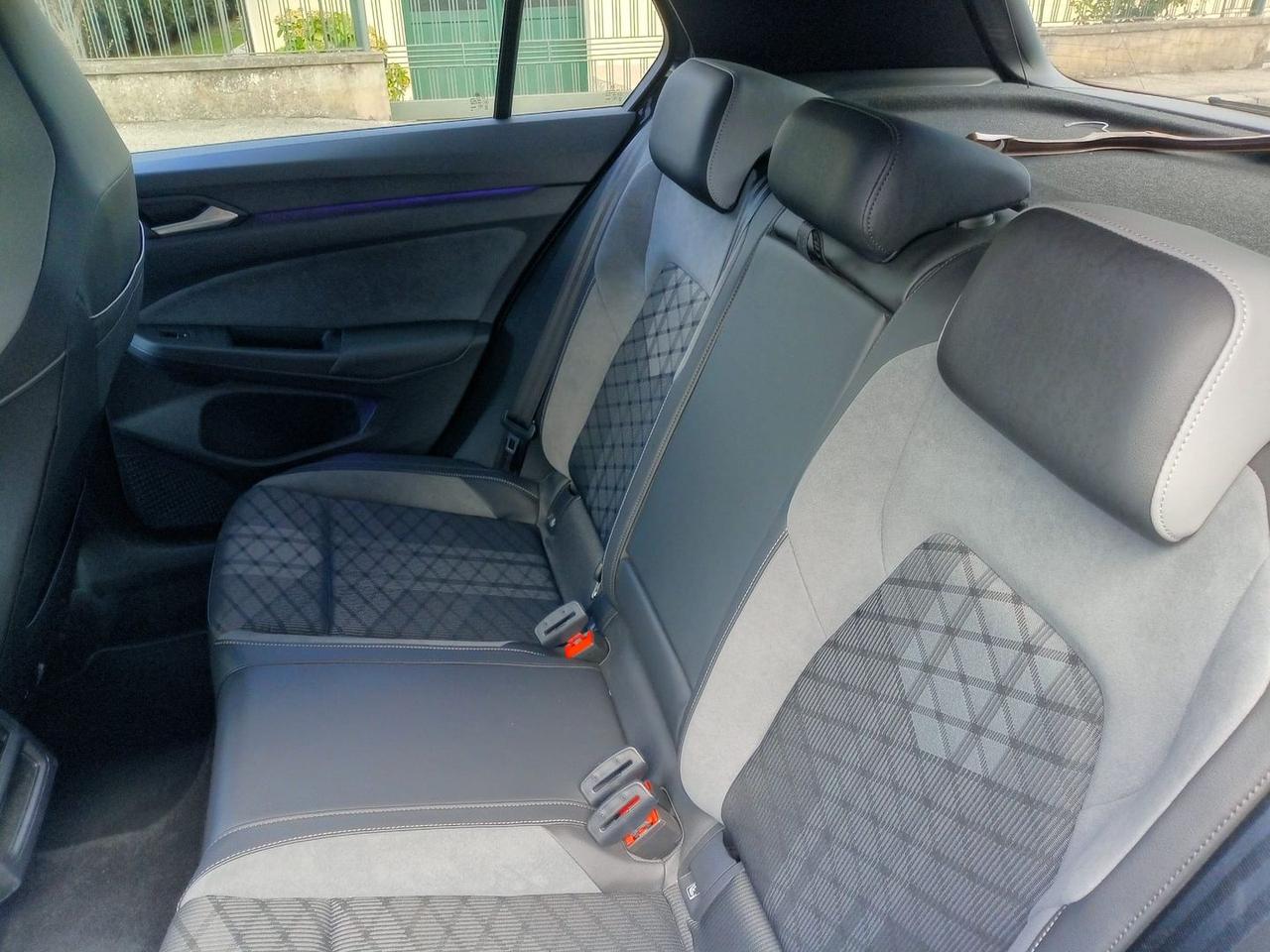 Volkswagen Golf R Line 1.5 TSI  #6470