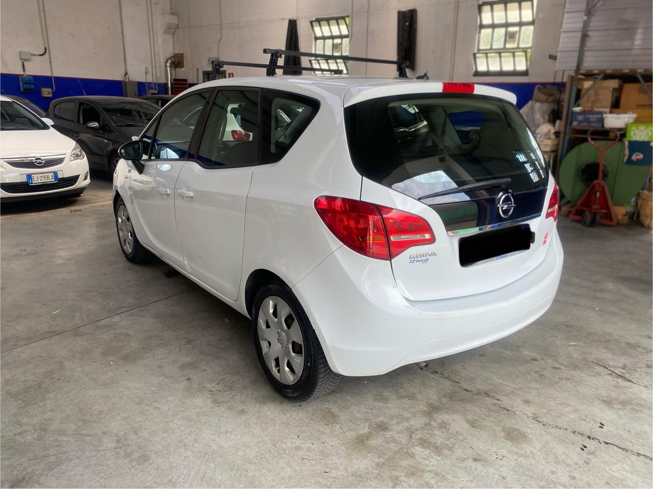 Opel Meriva 1.4 100CV Cosmo neopatentati