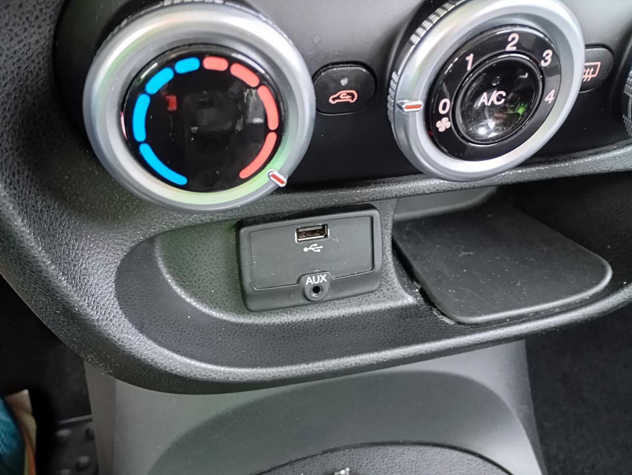 Fiat 500L 0.9 TwinAir Natural Power Lounge-2014