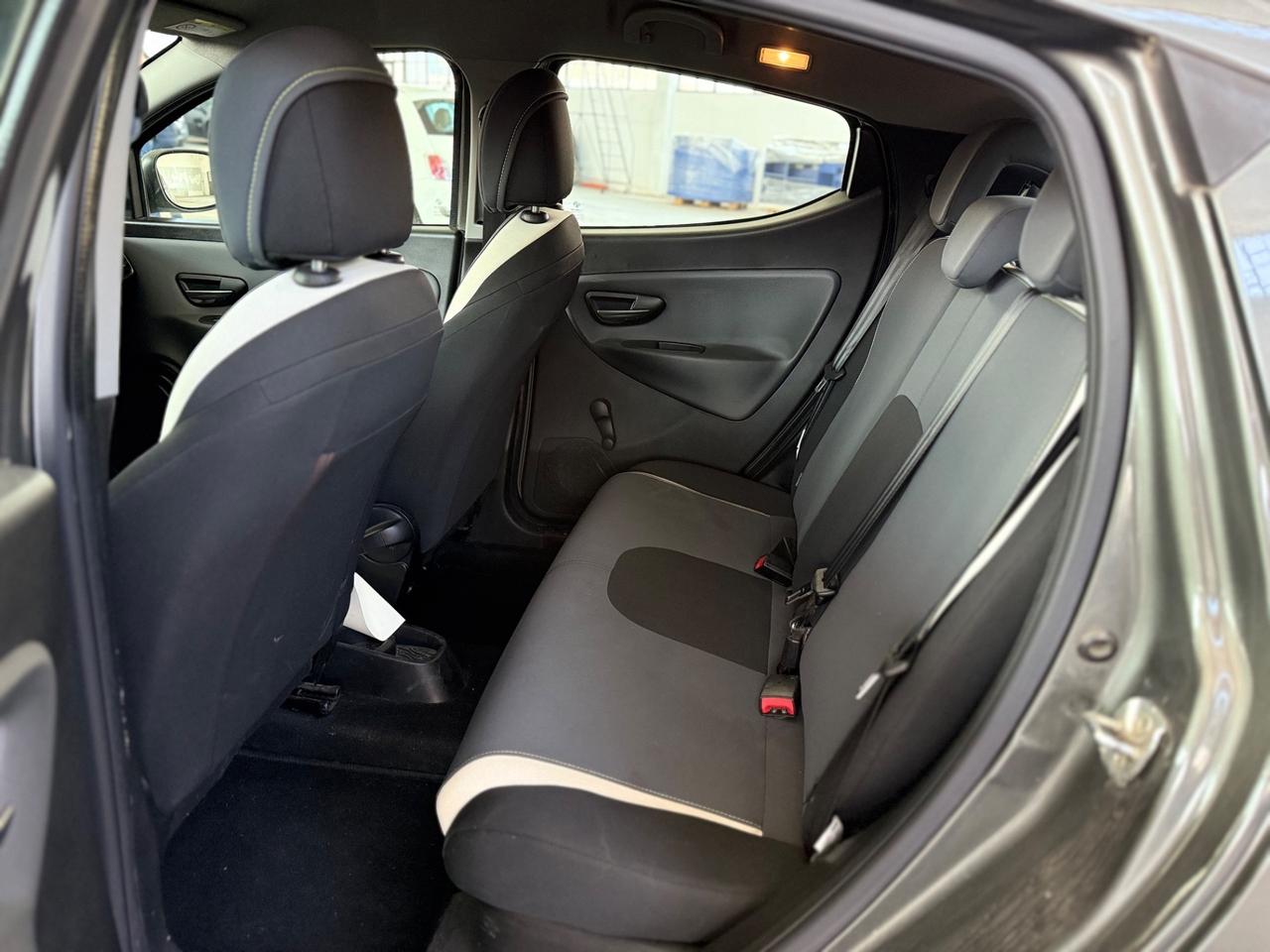 Lancia Ypsilon 1.2 69 CV 5p Elefantino km 49000