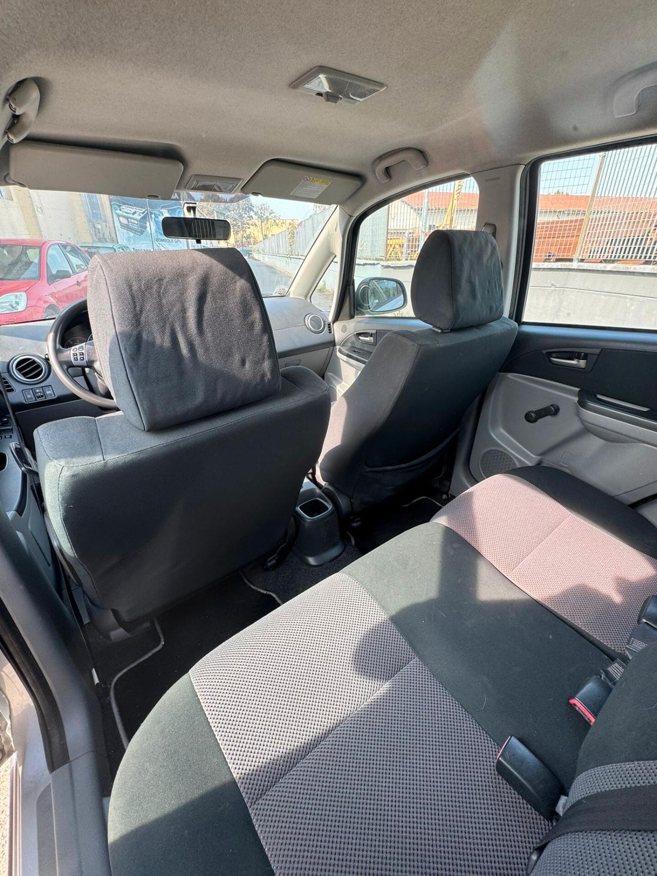 Suzuki SX4 1.9 DDiS 4WD Outdoor Line