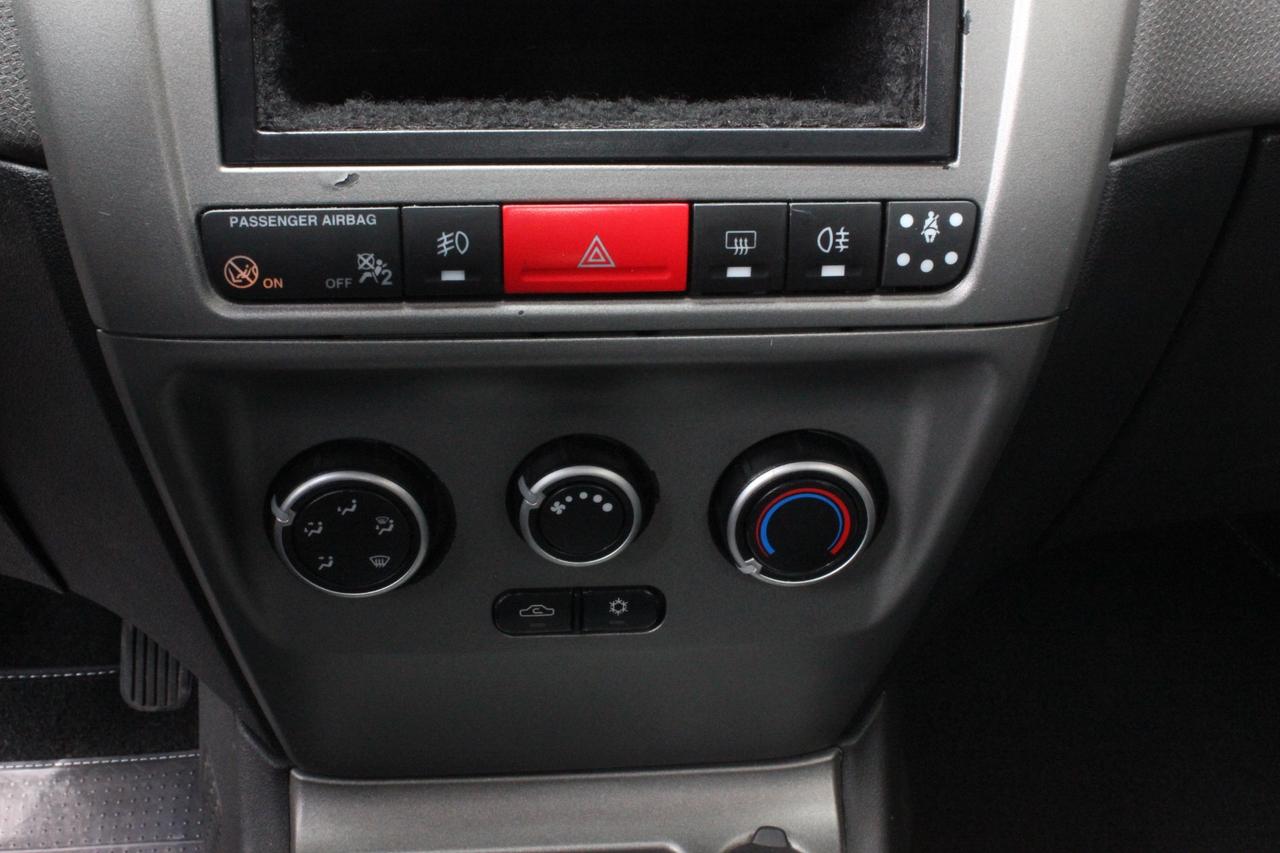 TATA VISTA INDICA POCHISSIMI KM!! NEOPATENTATI!!