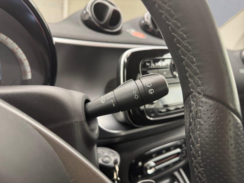 SMART FORTWO 70 1.0 TWINAMIC URBAN