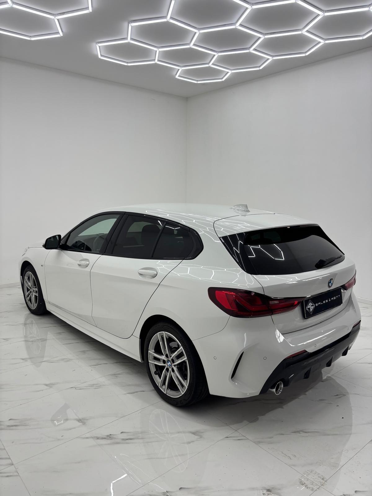 Bmw 116 116d 5p. Msport