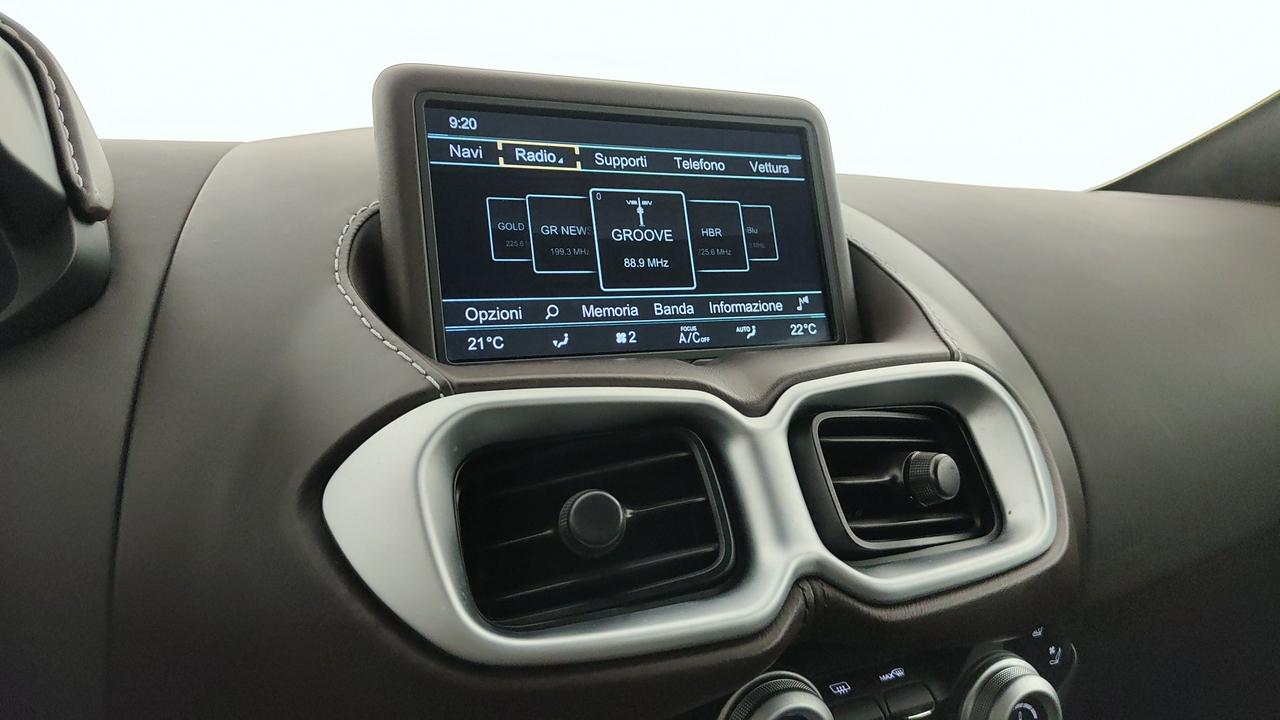 ASTON MARTIN Vantage Coupe 4.0 V8