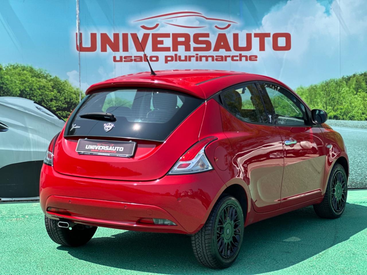 Lancia Ypsilon 1.2 Benzina 69cv Silver 2016