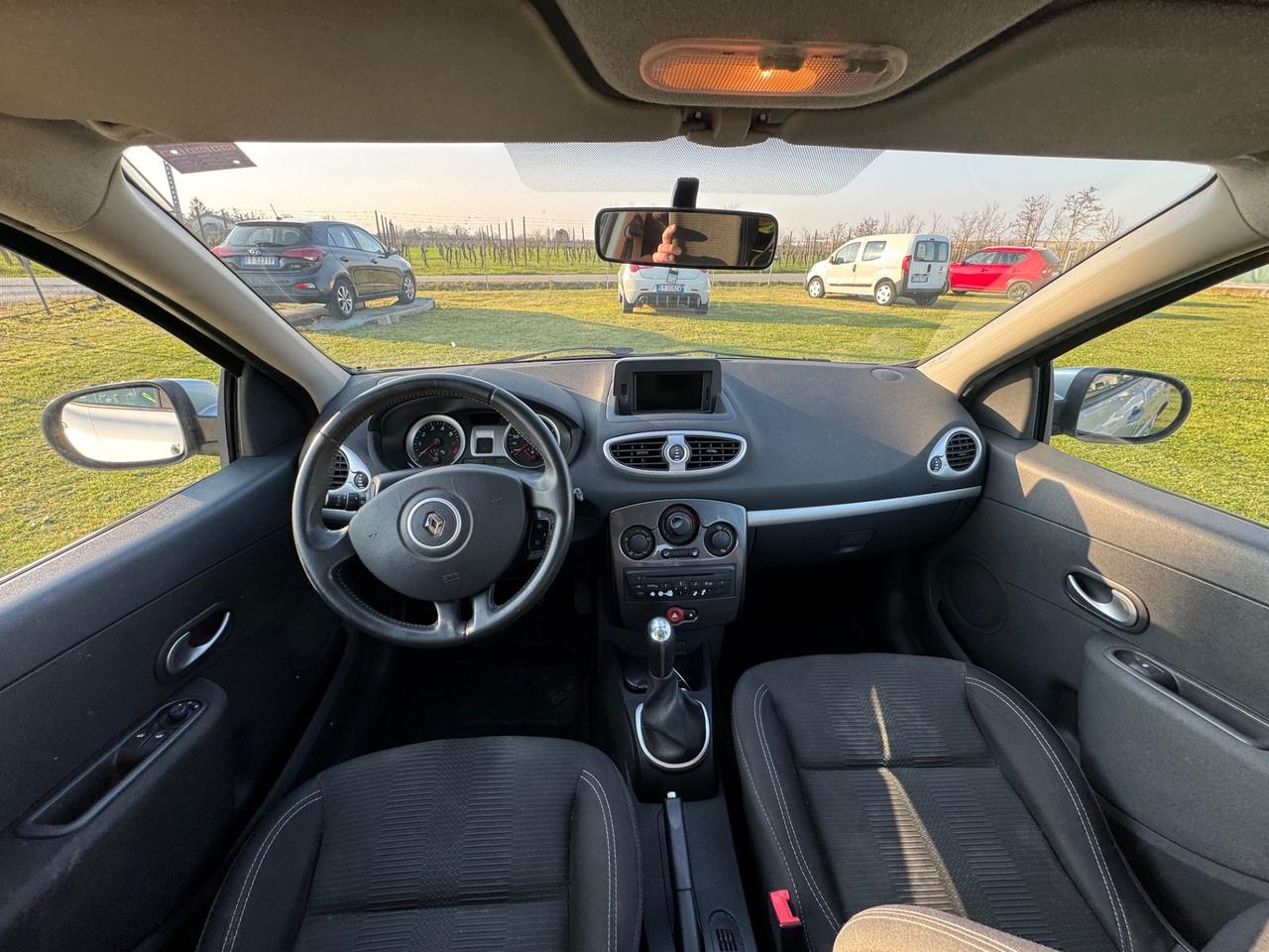 Renault Clio 1.2 16V 5 porte GPL Yahoo!