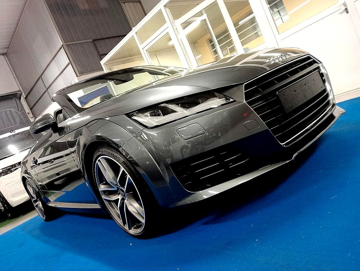 Audi TT ROADSTER 1.8 TFSI SLINE 19" MATRIX CABRIO S-LINE