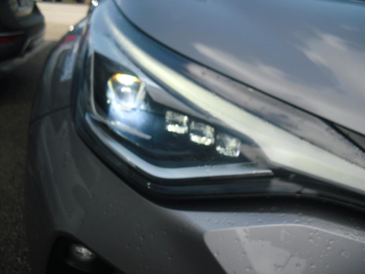 Toyota C-HR 2.0 Hybrid E-CVT Lounge, SOLI 26.000 KM, PARI AL NUOVO!!