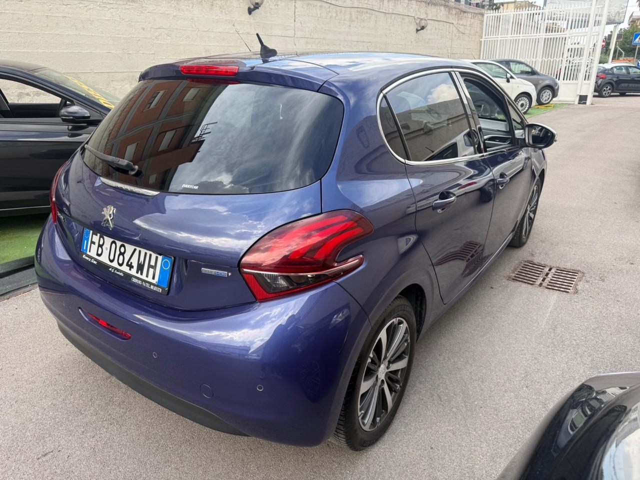 Peugeot 208 Allure 1.6diesel - 2015