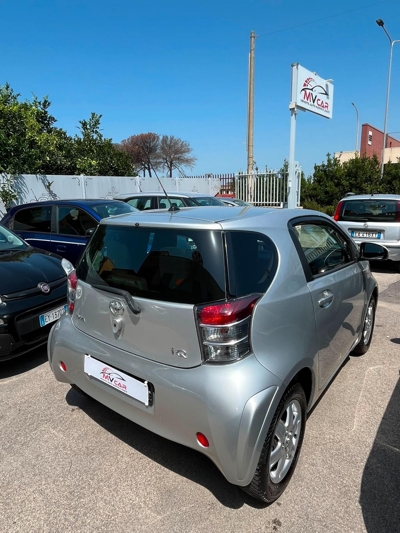 Toyota iQ 1.0 Sol
